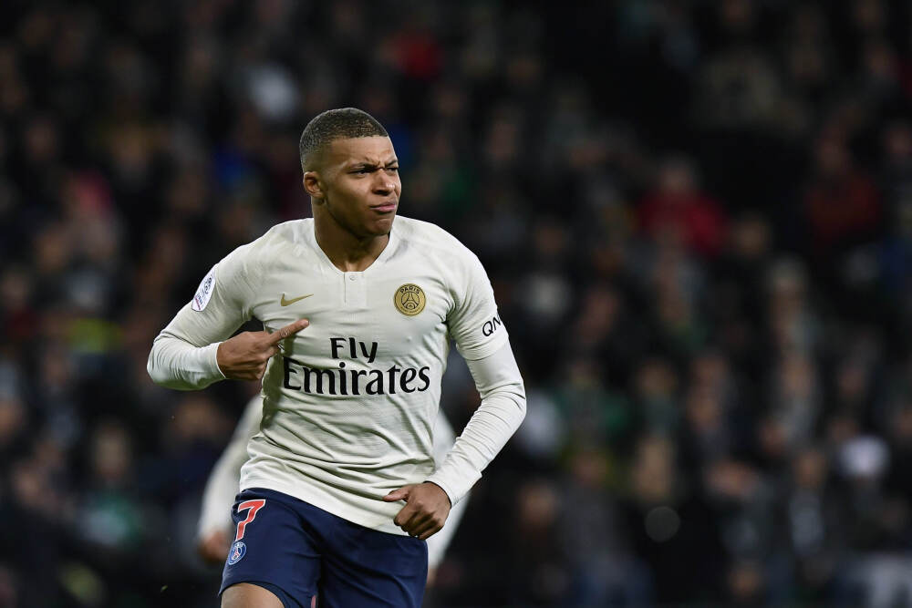 各方面的能力都有些平庸，勇士侧翼新星的角色多少有些鸡肋化？